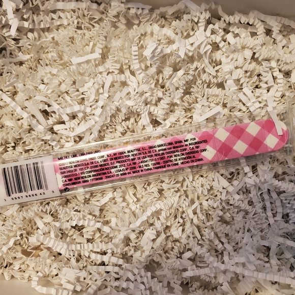 ADD ON Issac mizrahi x revlon designer nail file - Picture 2 of 2